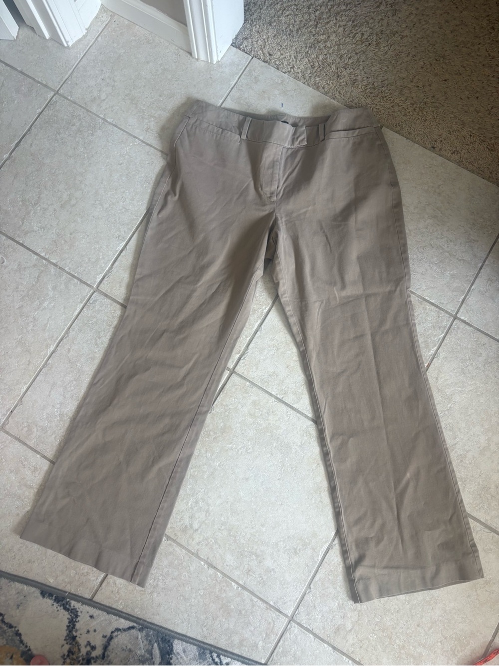 Ann Taylor women’s Straight-Leg curvy Pants - Light Brown